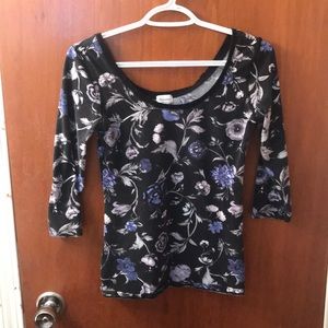Fitted floral top